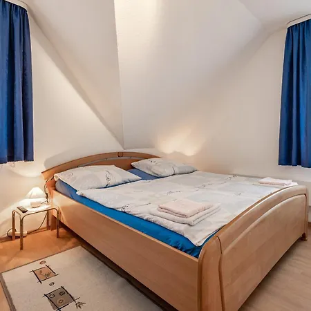 Apartment Messenahe